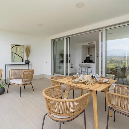 Oceana Views, Cancelada Apartment *